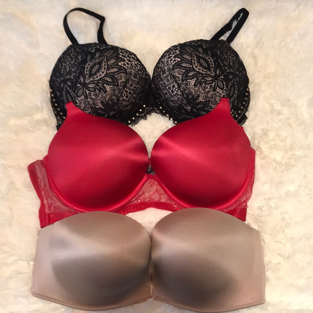 Victoria’s Secret bombshell bras
